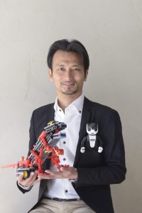 takahashi_1_human201602-683x1024